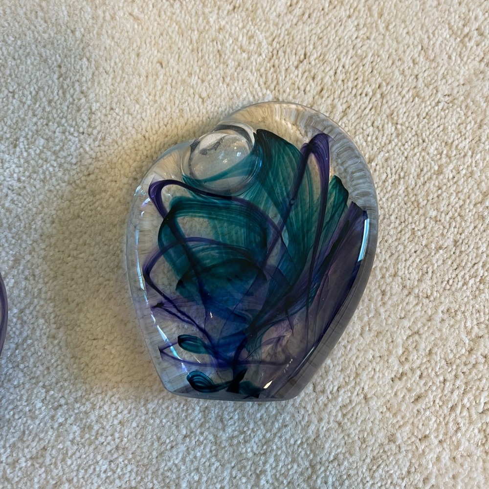 Glass perfume bottle decor - Picture 2 of 5